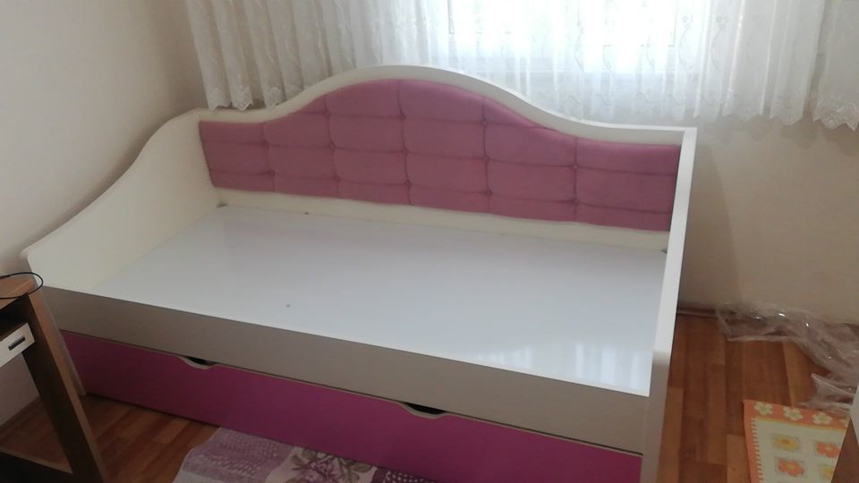 Yavrulu Sedir Karyola
